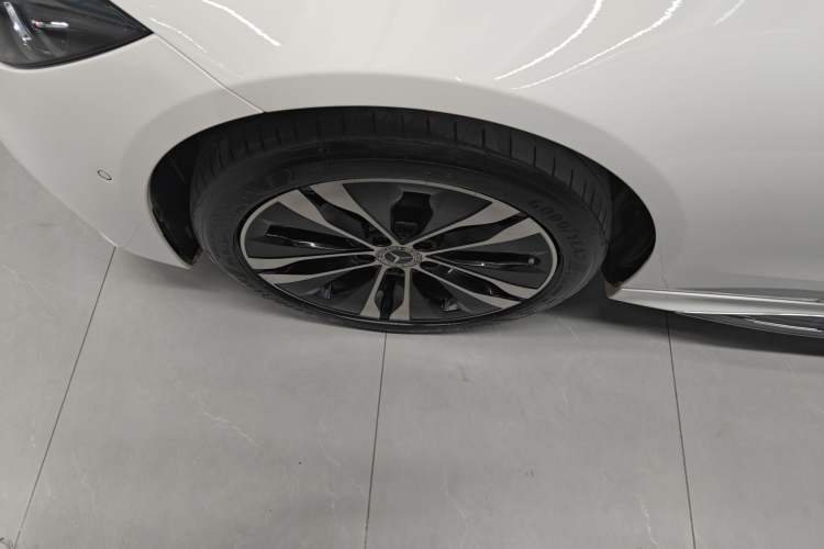 Used Mercedes-Benz C-Class New Energy 2024 Facelift C 350 eL Left Front Wheel Hub