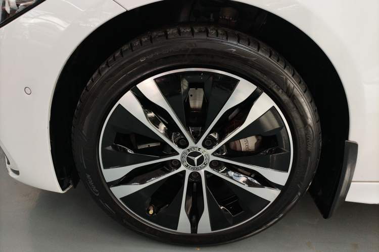 Used Mercedes-Benz C-Class New Energy 2024 C 350 eL Left Front Wheel Hub