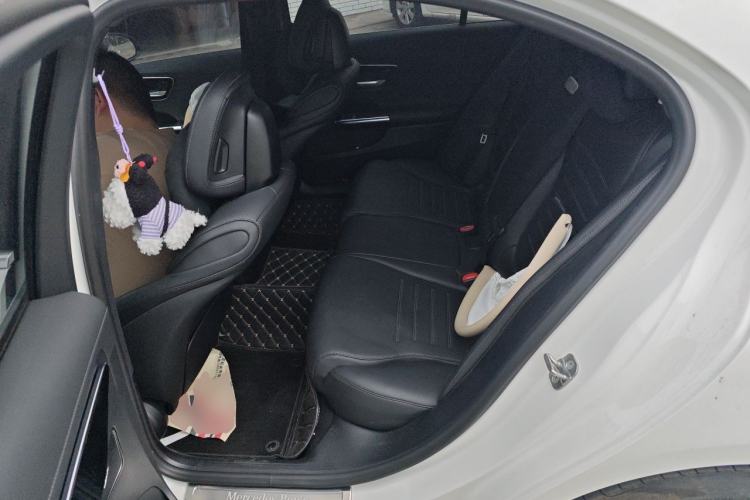 Used Mercedes-Benz C-Class New Energy 2024 Revised Version C 350 eL Left Rear Seat