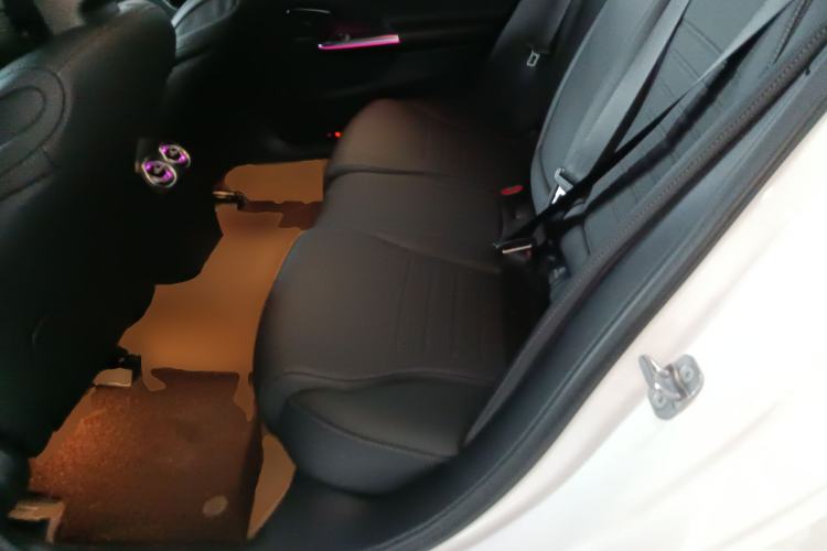 Used Mercedes-Benz C-Class New Energy 2024 Revised Version C 350 eL Left Rear Seat