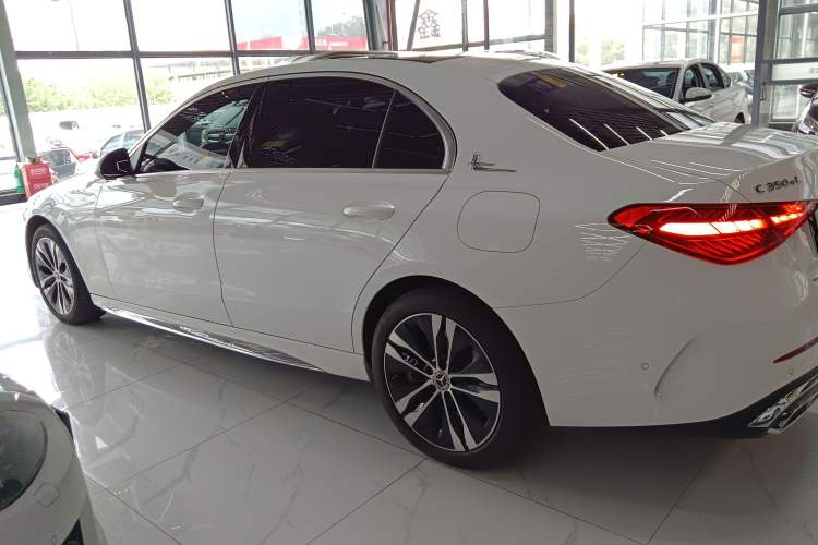 Used Mercedes-Benz C-Class New Energy 2024 Revised Version C 350 eL Left Side