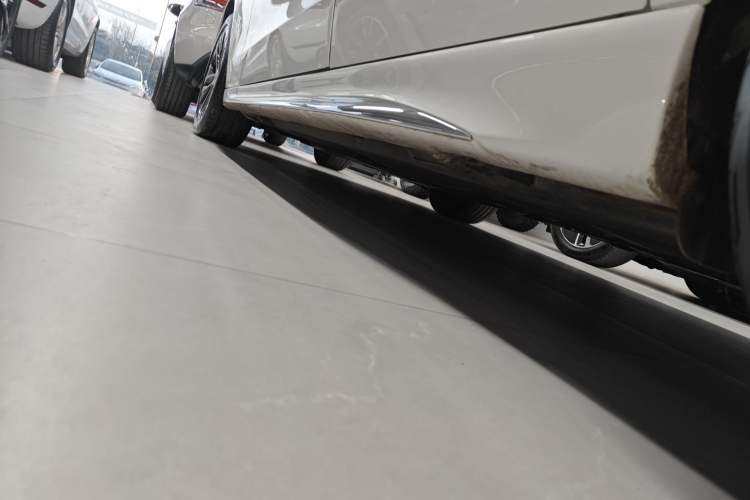 Used Mercedes-Benz C-Class New Energy 2024 Facelift C 350 eL Left Side Sill