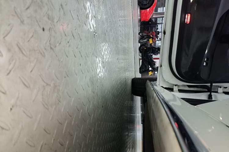 Used Mercedes-Benz C-Class New Energy 2024 Second Facelift C 350 eL Left Side Sill