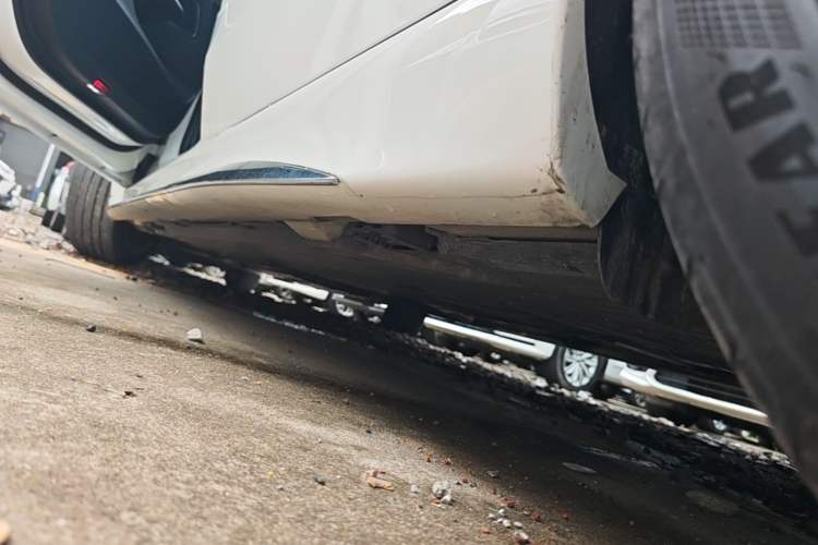 Used Mercedes-Benz C-Class New Energy 2024 Facelift C 350 eL Left Side Sill