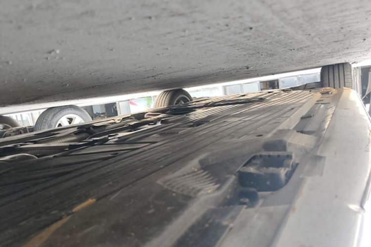 Used Mercedes-Benz C-Class New Energy 2024 Facelift C 350 eL Left Side Sill