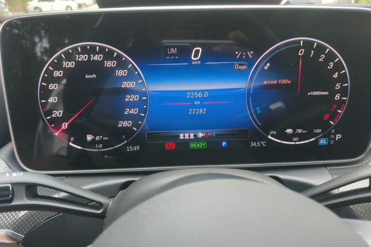 Used Mercedes-Benz C-Class New Energy 2024 C 350 eL Odometer Close Up