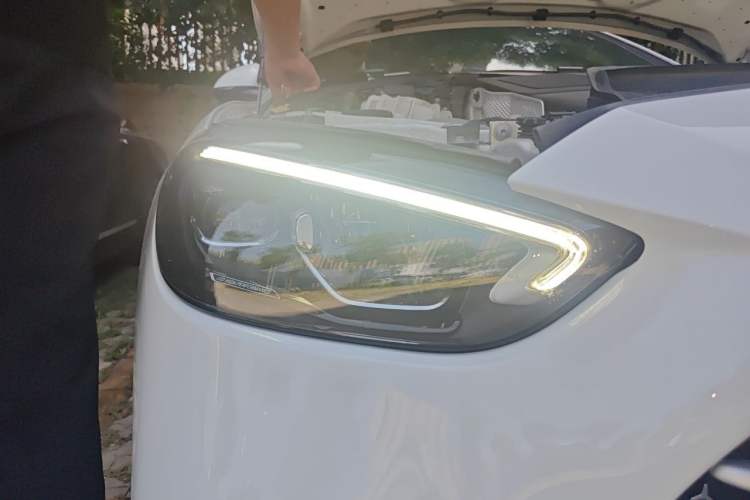 Used Mercedes-Benz C-Class New Energy 2024 C 350 eL Right Front Headlight