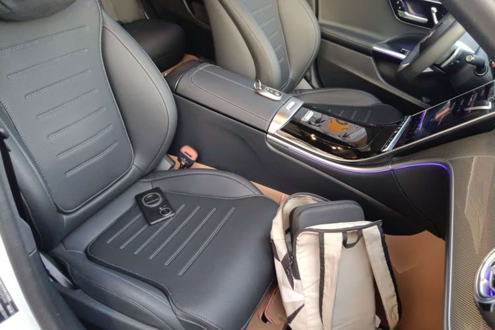 Used Mercedes-Benz C-Class New Energy 2024 Revised Version C 350 eL Right Front Seat