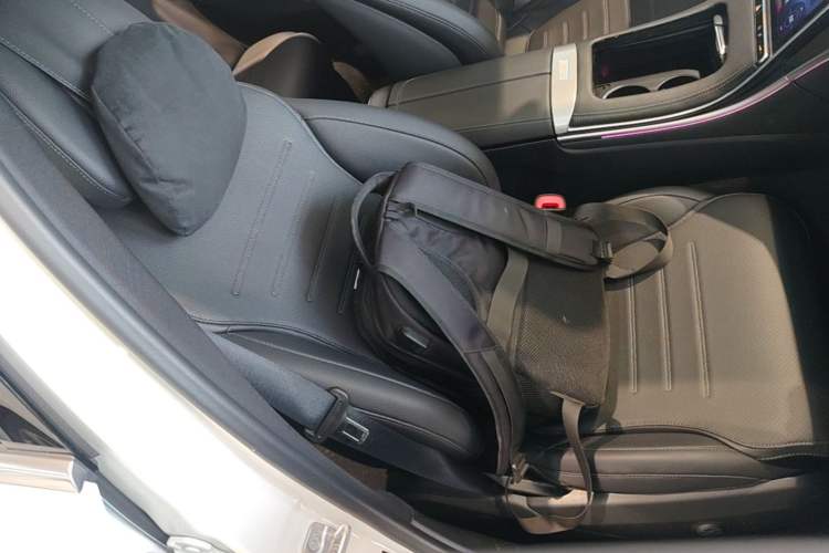 Used Mercedes-Benz C-Class New Energy 2024 Second Facelift C 350 eL Right Front Seat