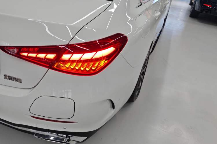Used Mercedes-Benz C-Class New Energy 2024 Revised Version C 350 eL Right Rear Taillight