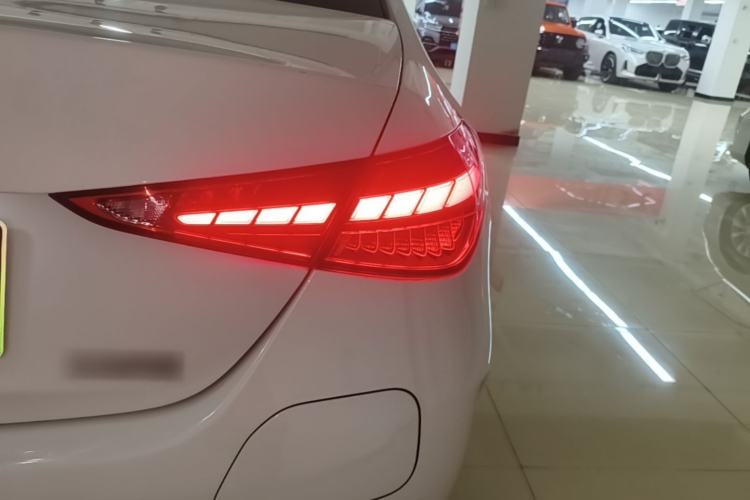 Used Mercedes-Benz C-Class New Energy 2024 C 350 eL Right Rear Taillight
