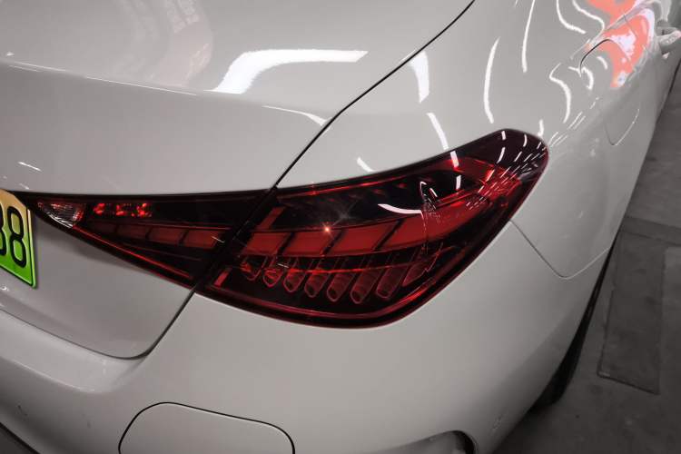 Used Mercedes-Benz C-Class New Energy 2024 Revised Version C 350 eL Right Rear Taillight