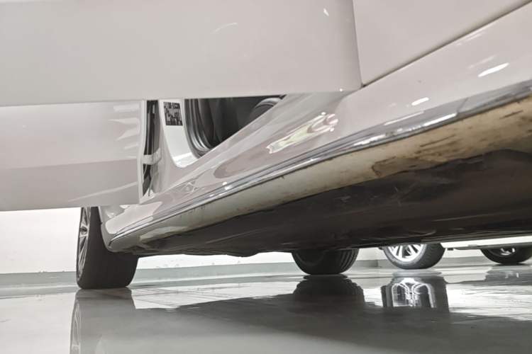 Used Mercedes-Benz C-Class New Energy 2024 Facelift C 350 eL Right Side Sill