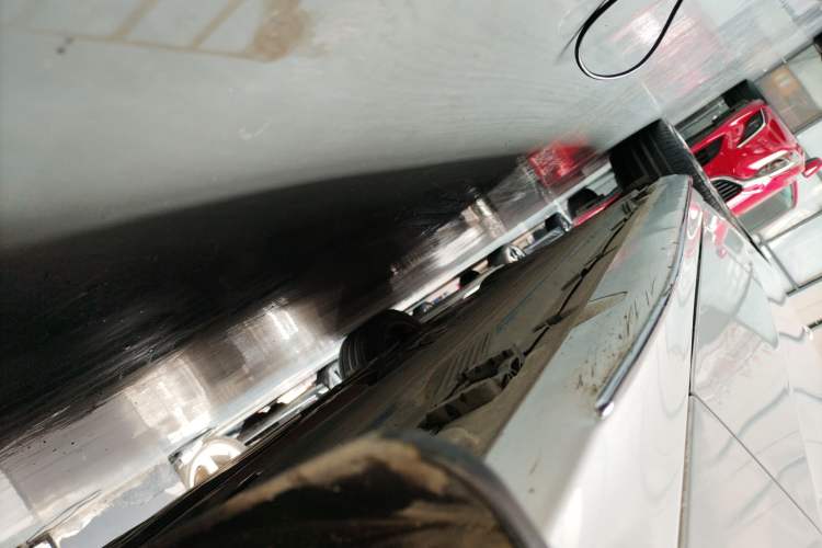 Used Mercedes-Benz C-Class New Energy 2024 C 350 eL Right Side Sill