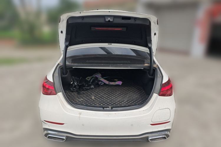 Used Mercedes-Benz C-Class New Energy 2024 Revised Version C 350 eL Trunk