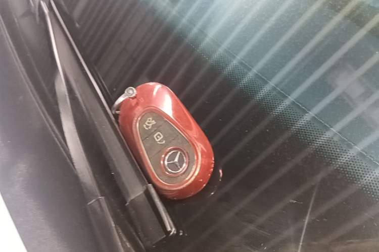 Used Mercedes-Benz C-Class New Energy 2024 Second Facelift C 350 eL Vehicle Key