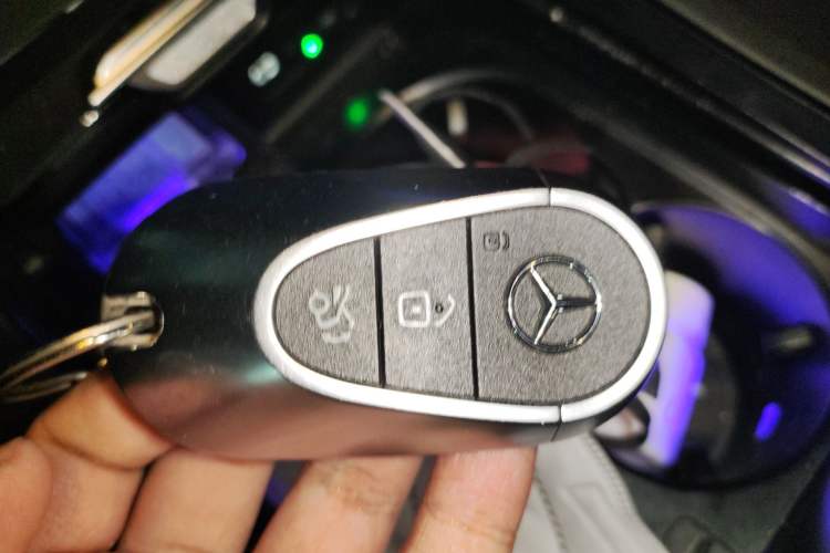 Used Mercedes-Benz C-Class New Energy 2024 C 350 eL Vehicle Key