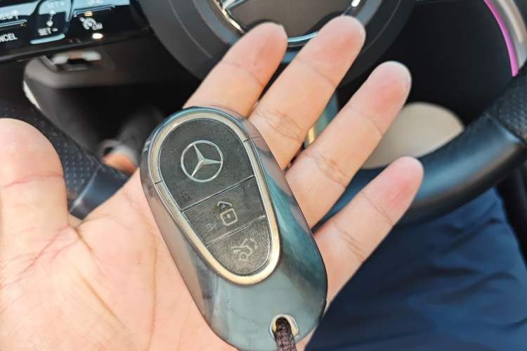 Used Mercedes-Benz C-Class New Energy 2024 C 350 eL Vehicle Key