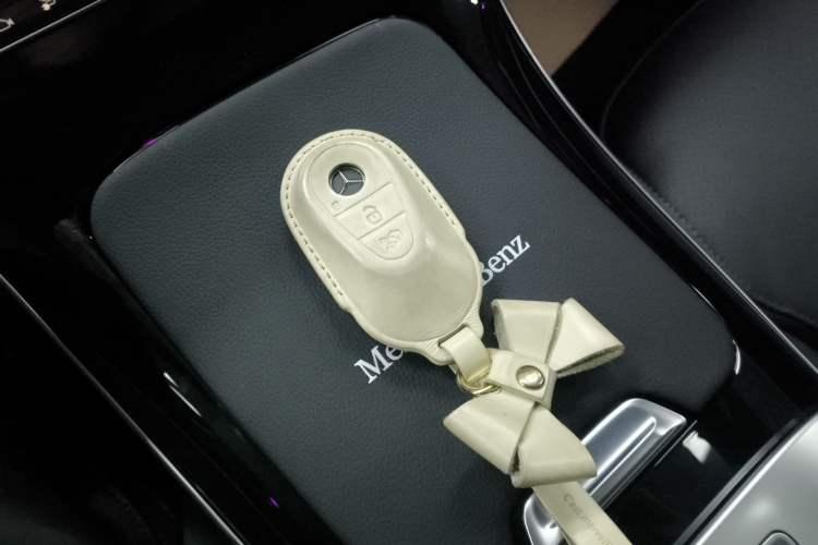 Used Mercedes-Benz C-Class New Energy 2024 Revised Version C 350 eL Vehicle Key