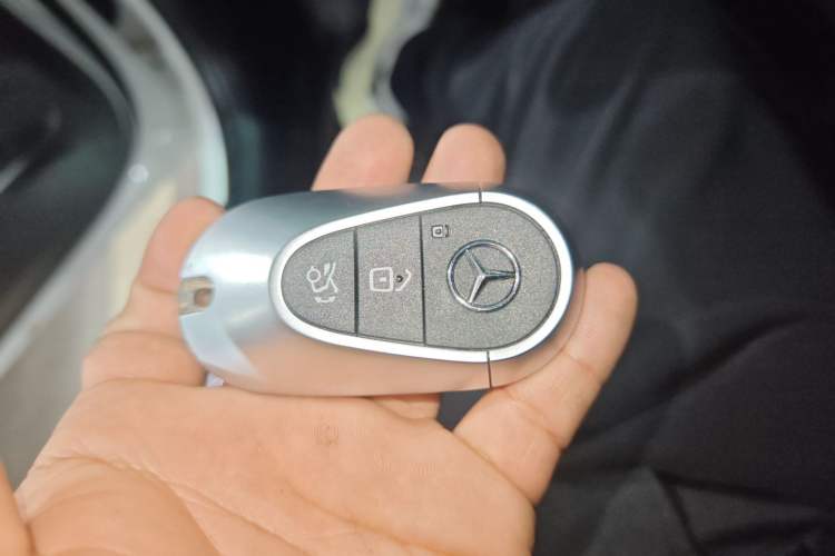 Used Mercedes-Benz C-Class New Energy 2024 Revised Version C 350 eL Vehicle Key