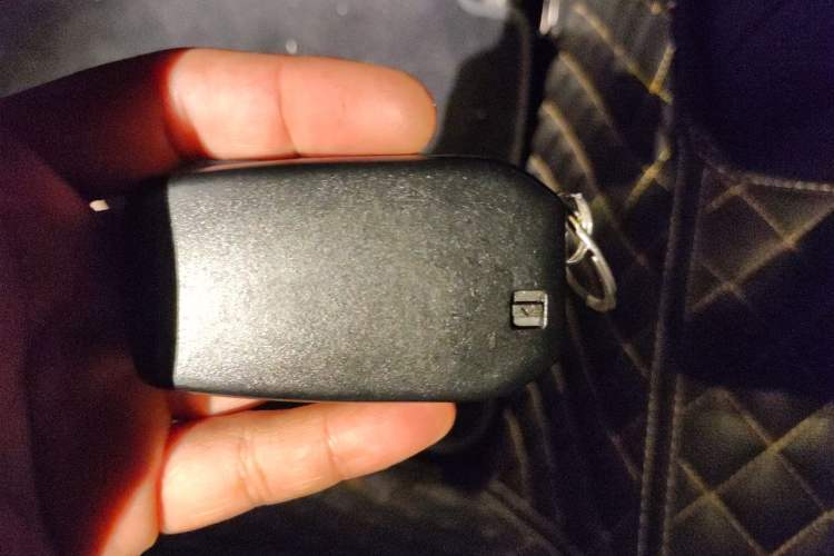 Used Mercedes-Benz C-Class New Energy 2024 Second Facelift C 350 eL Vehicle Key