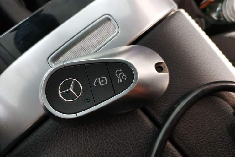 Used Mercedes-Benz C-Class New Energy 2024 C 350 eL Vehicle Key