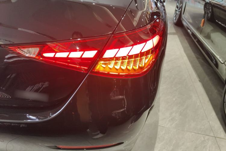 Used Mercedes-Benz C-Class New Energy 2025 C 350 eL Right Rear Taillight