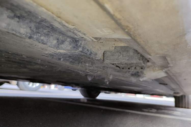 Used Mercedes-Benz C-Class New Energy 2025 C 350 eL Chassis Rear Right