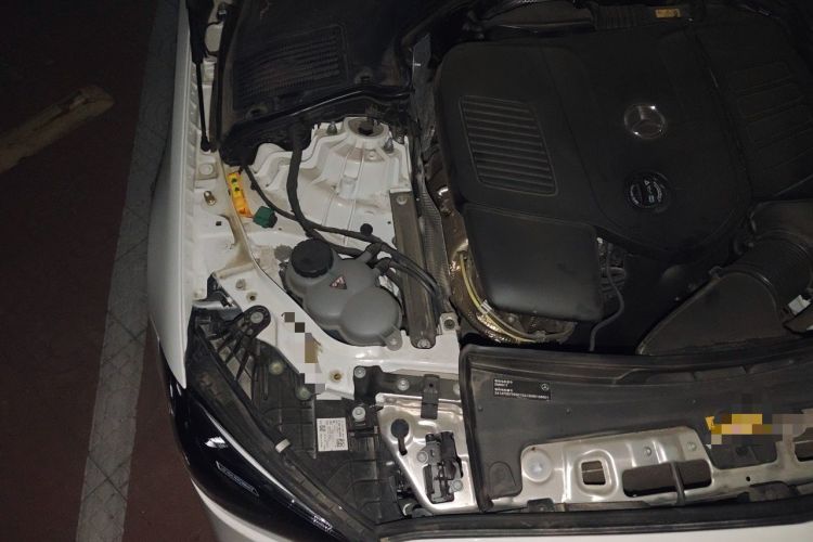 Used Mercedes-Benz C-Class New Energy 2025-Year Facelifted C 350 eL Engine Bay Right