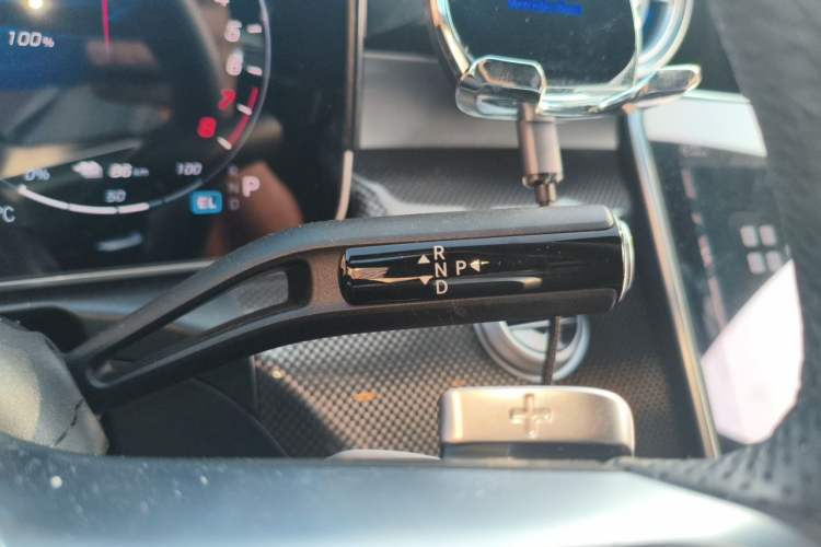 Used Mercedes-Benz C-Class New Energy 2025 C 350 eL Gear Lever