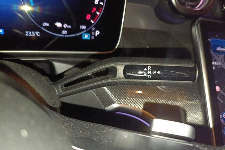 Used Mercedes-Benz C-Class New Energy 2025 C 350 eL Gear Lever