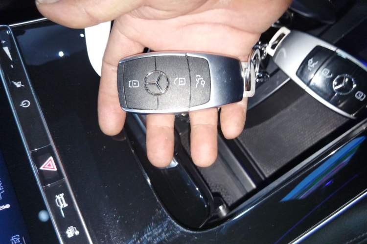 Used Mercedes-Benz C-Class New Energy 2025 C 350 eL Interior 1