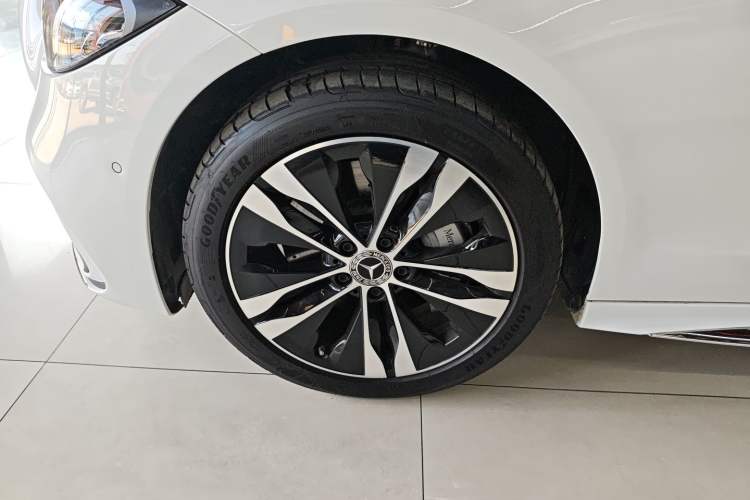 Used Mercedes-Benz C-Class New Energy 2025-Year Facelifted C 350 eL Left Front Wheel Hub