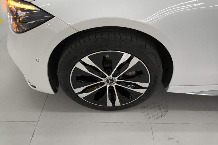 Used Mercedes-Benz C-Class New Energy 2025-Year Facelifted C 350 eL Left Front Wheel Hub