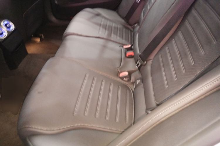 Used Mercedes-Benz C-Class New Energy 2025 C 350 eL Left Rear Seat