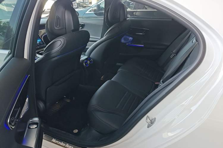Used Mercedes-Benz C-Class New Energy 2025 C 350 eL Left Rear Seat