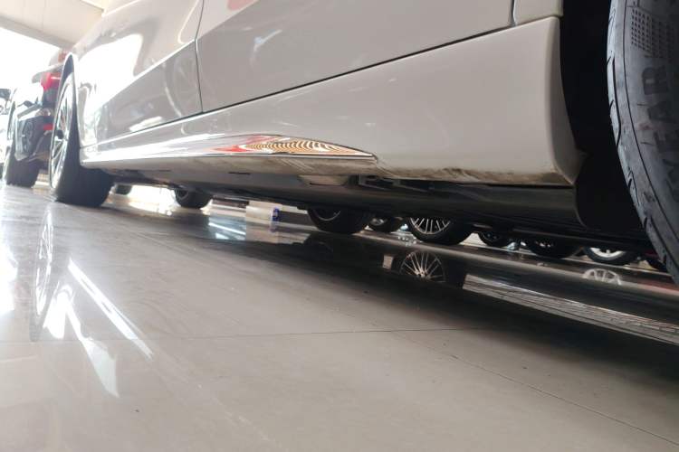 Used Mercedes-Benz C-Class New Energy 2025 C 350 eL Left Side Sill