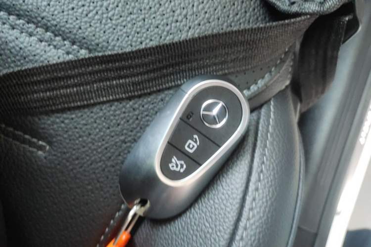 Used Mercedes-Benz C-Class New Energy 2025 C 350 eL Vehicle Key