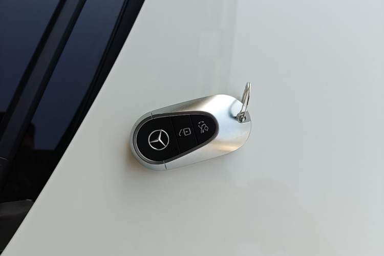 Used Mercedes-Benz C-Class New Energy 2025 C 350 eL Vehicle Key