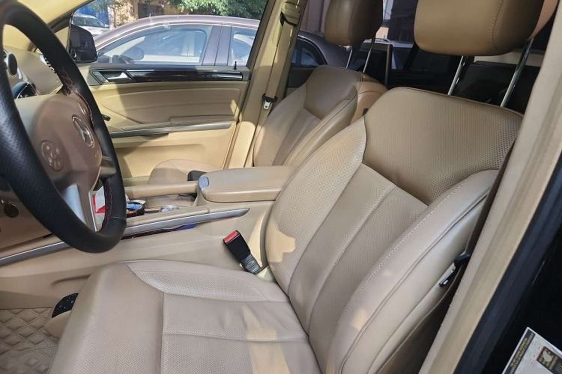 Used Mercedes-Benz CL-Class  Left Front Seat