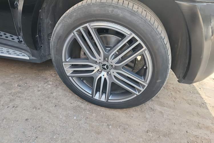 Used Mercedes-Benz CL-Class  Right Front Wheel Hub