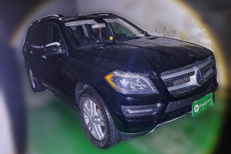 Used Mercedes-Benz CL-Class  Front Right 45 Deg
