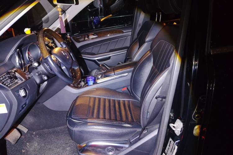 Used Mercedes-Benz CL-Class  Left Front Seat