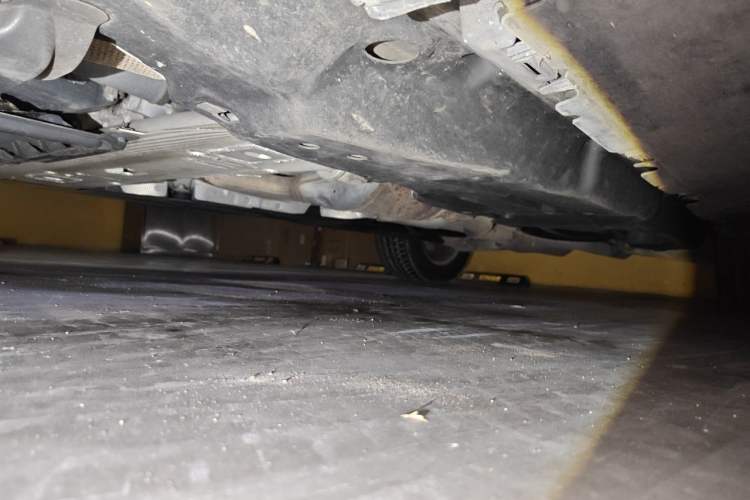 Used Mercedes-Benz CL-Class  Chassis Front Left