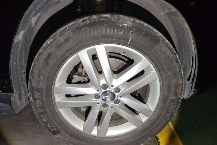 Used Mercedes-Benz CL-Class  Right Front Wheel Hub