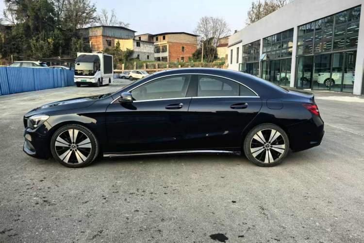 Used Mercedes-Benz CLA 2018 CLA 200 Style Edition Exterior 3