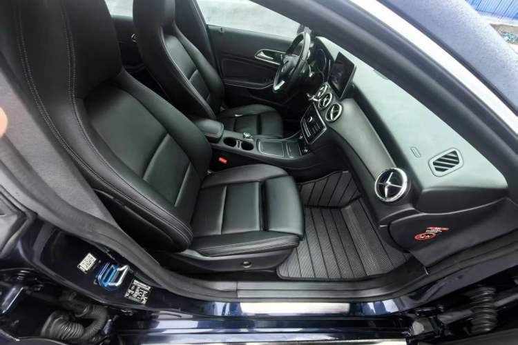 Used Mercedes-Benz CLA 2018 CLA 200 Style Edition Interior 4