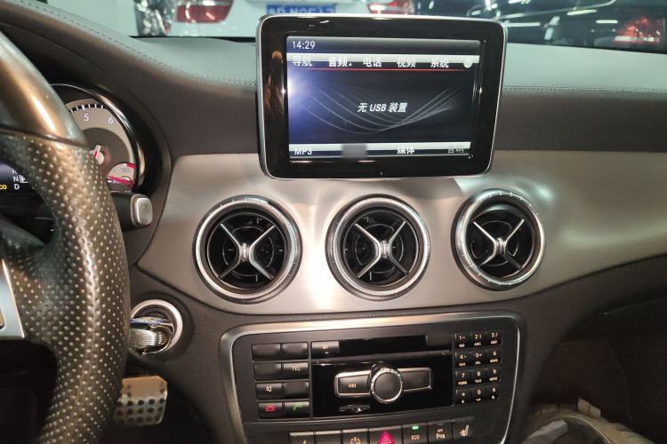 Used Mercedes-Benz CLA 2014 CLA 260 4MATIC Audio And AC Panel
