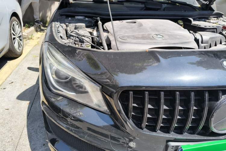 Used Mercedes-Benz CLA 2014 CLA 260 4MATIC Engine Bay Right