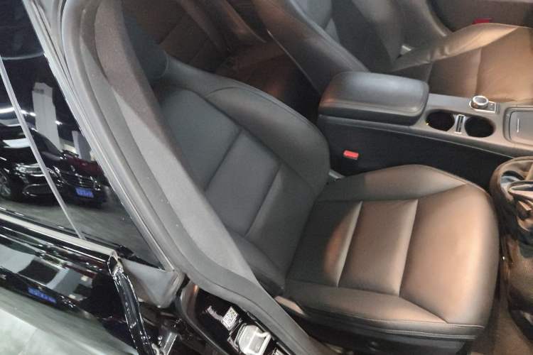 Used Mercedes-Benz CLA 2014 CLA 260 4MATIC Right Front Seat